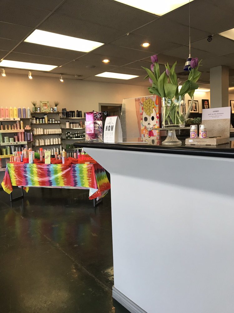 Front desk and retail